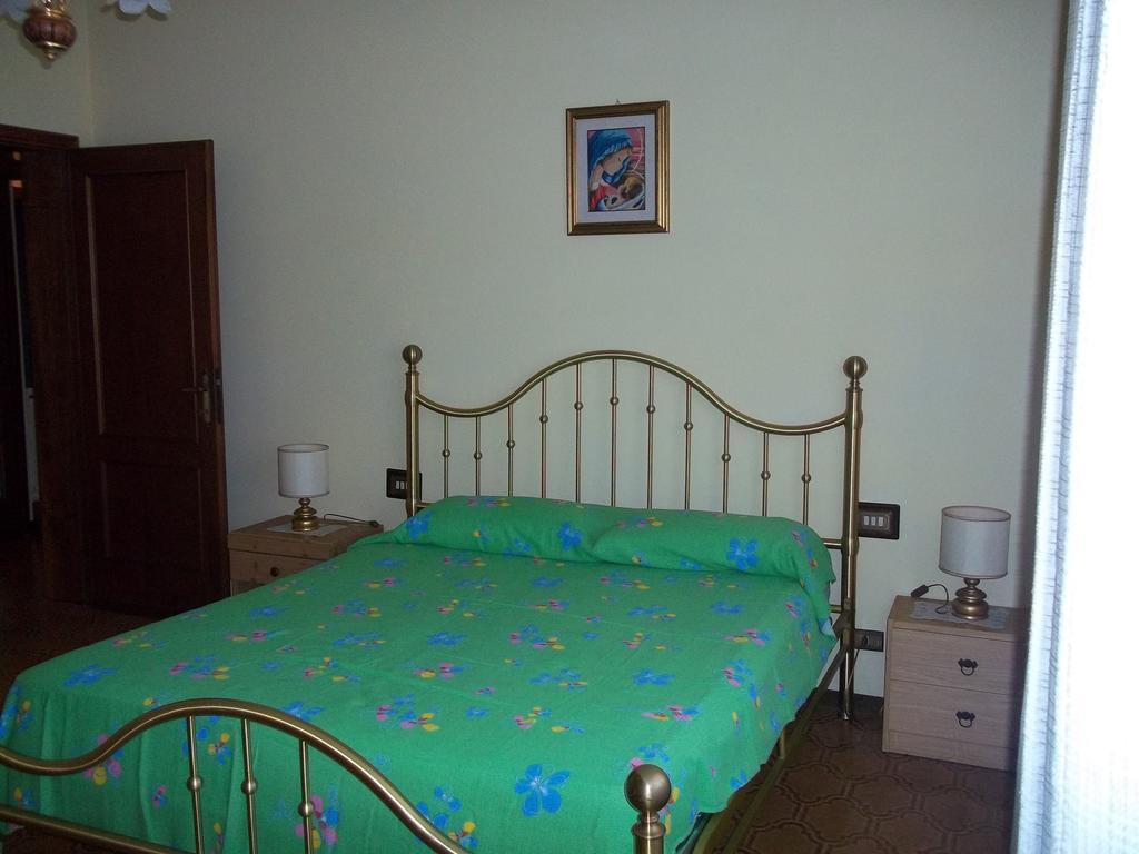 Appartamento Da Benito & Renza 루카 객실 사진
